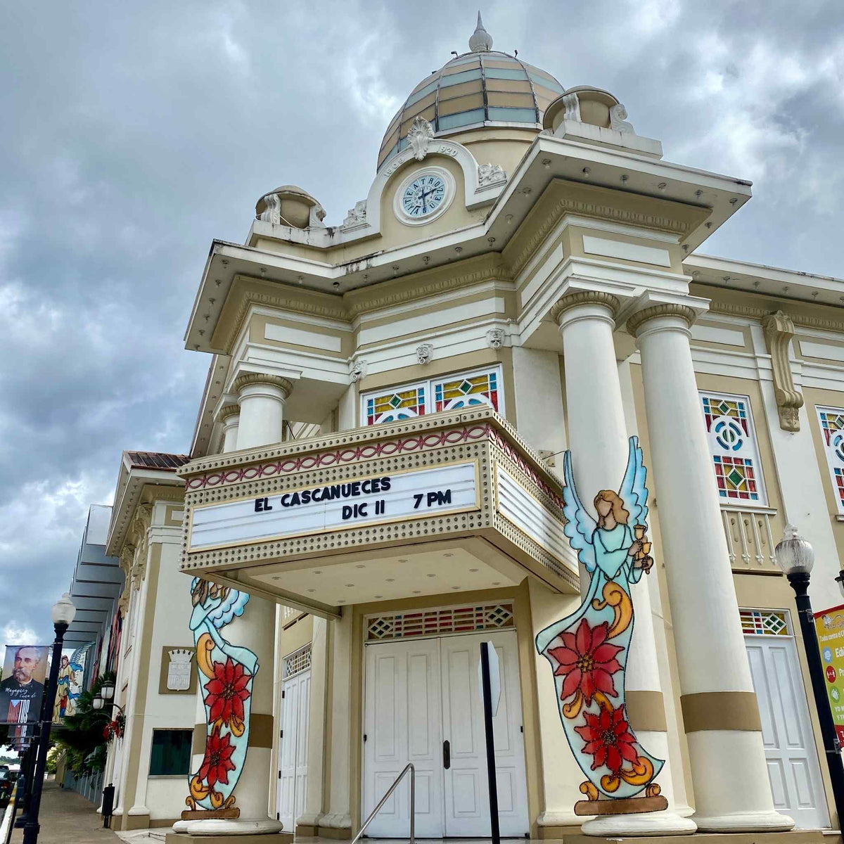 Café y Revolución Mayagüez