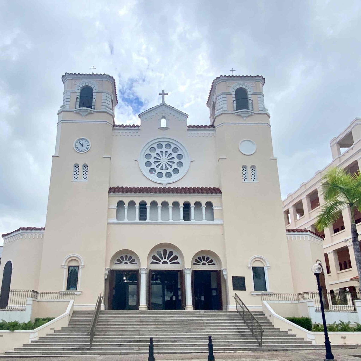 Catedral Dulce Nombre de Jesus en Caguas.