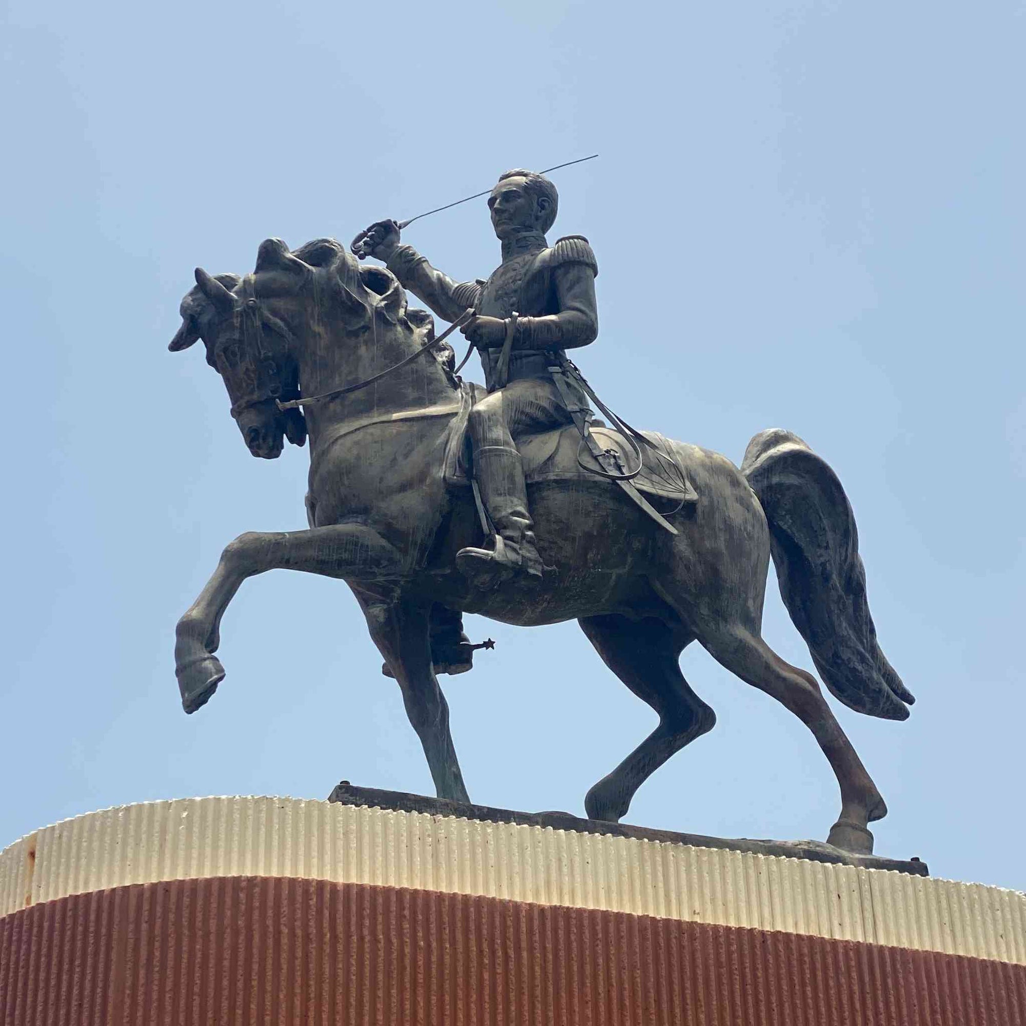 Monumento al General Antonio Valero en Fajardo.